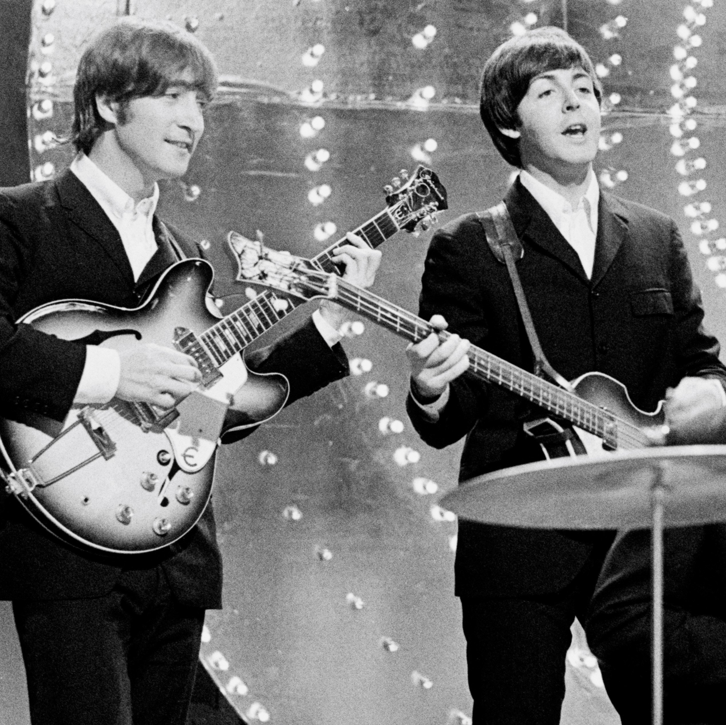Paul McCartney Said The Beatles' 'Penny Lane' Was Inspired by Waiting ...