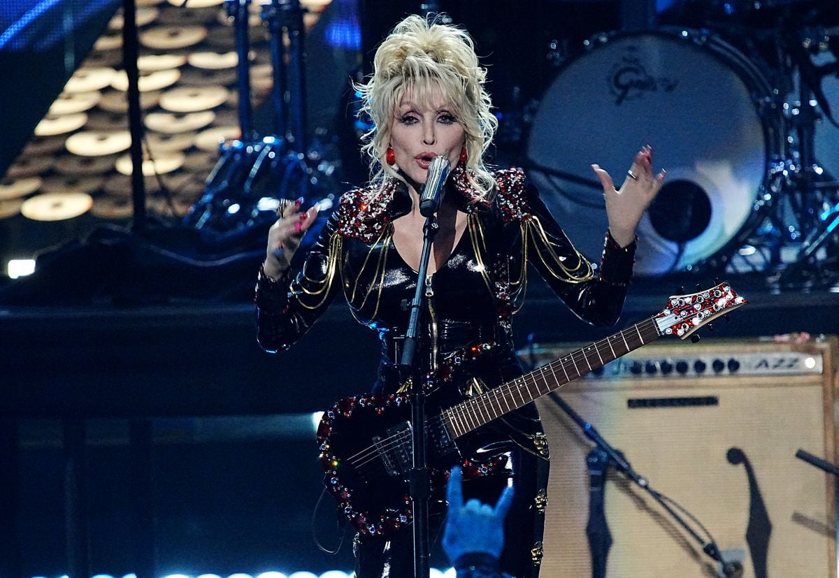 Dolly Parton Sets a Great Example for How Companies Should Treat Employees