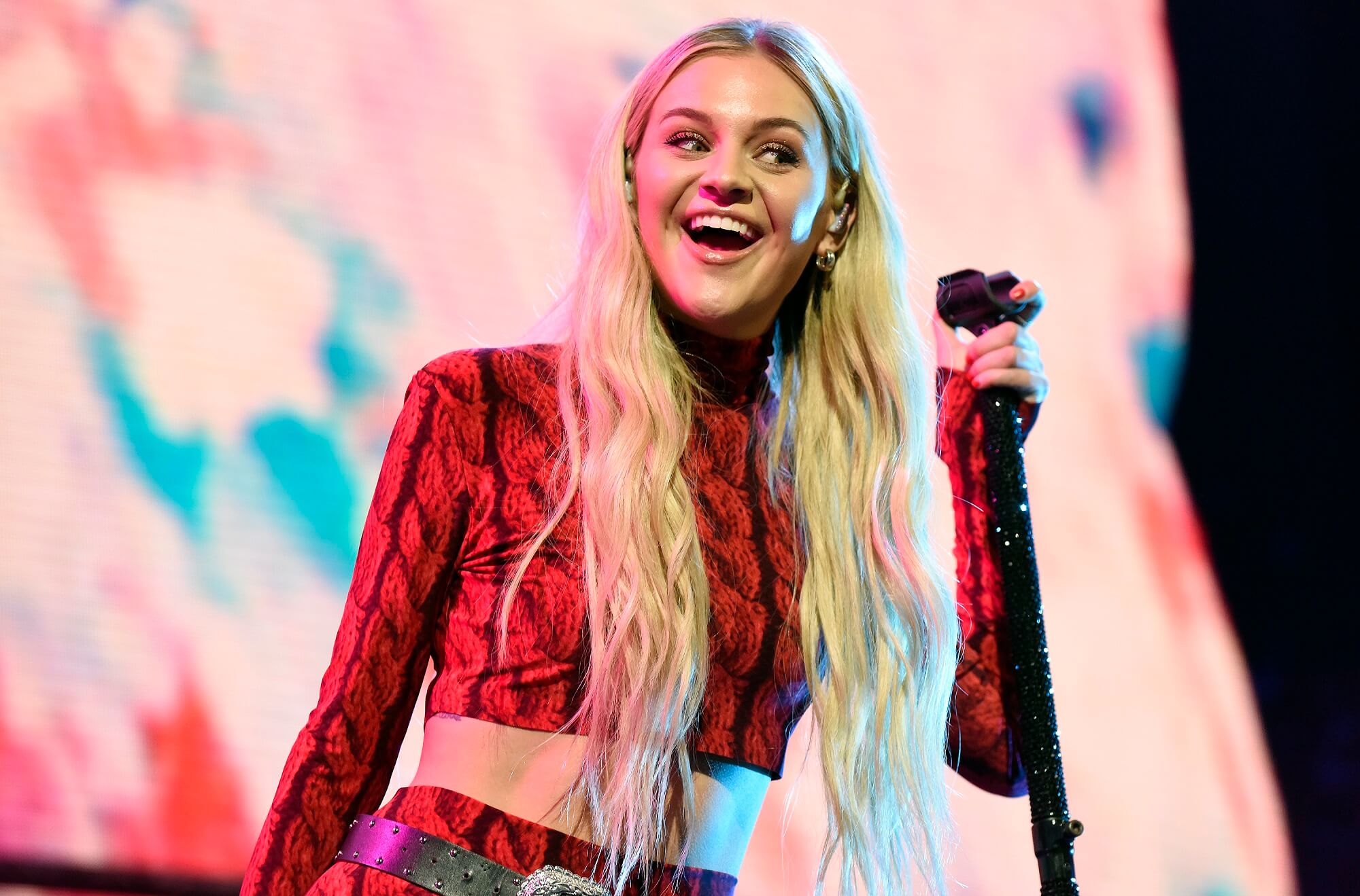 the-lyrics-and-meaning-behind-kelsea-ballerini-s-blindsided