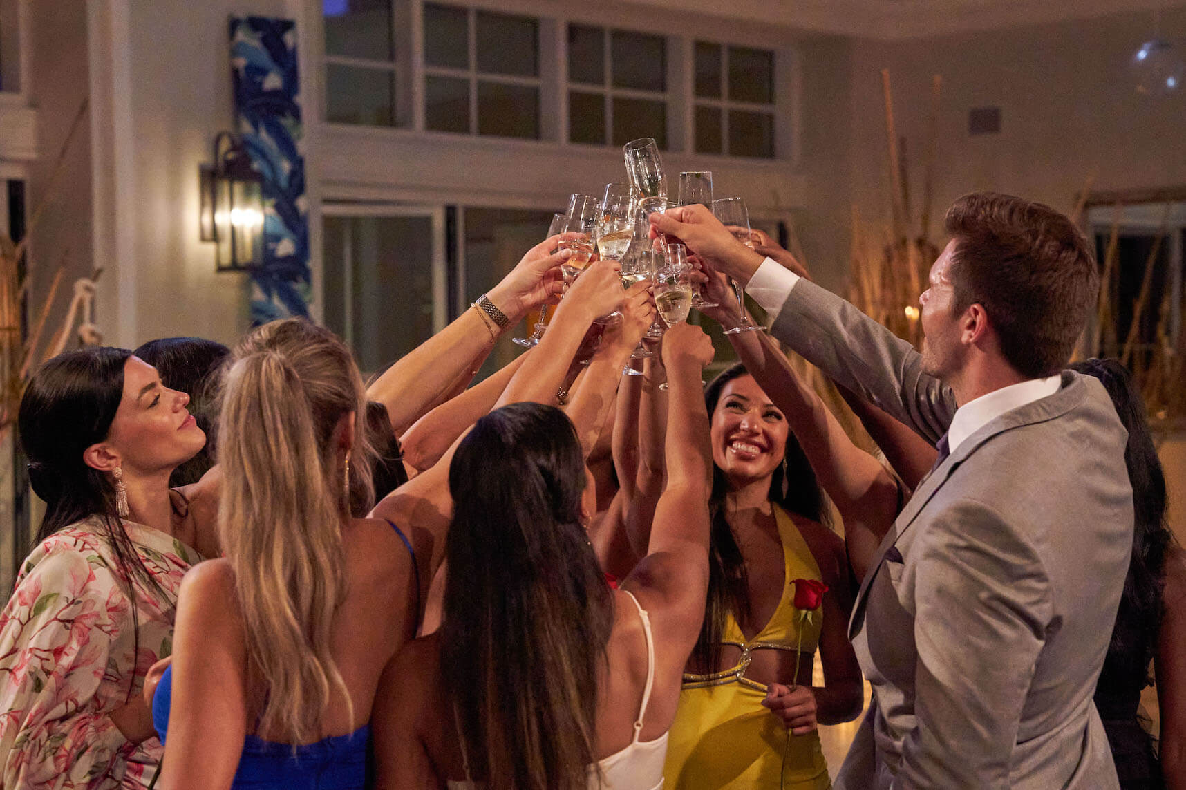 'The Bachelor' Season 27: 1 Woman Allegedly Gets Coronavirus But Doesn ...