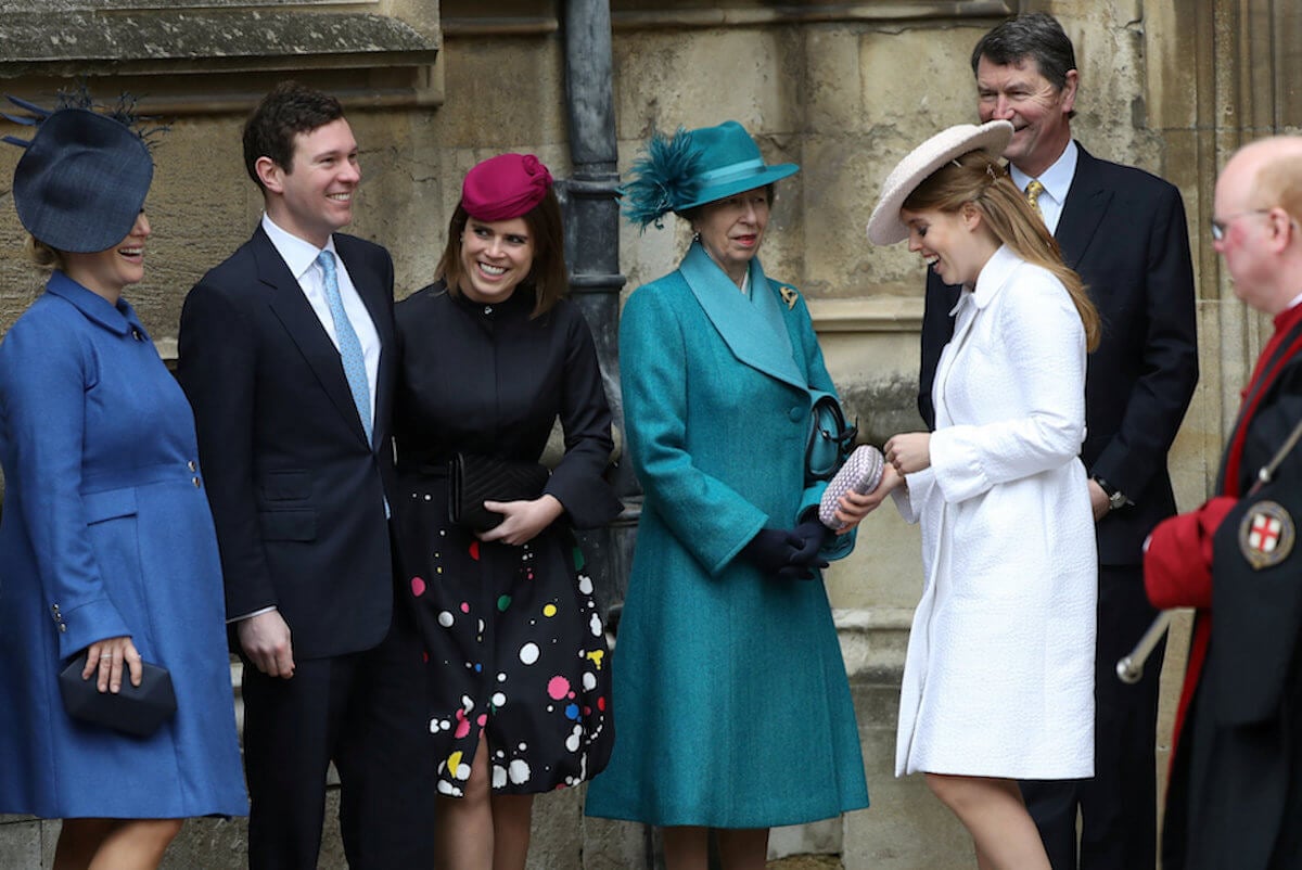 Beatrice and Eugenie s Body Language Hints at a Pronounced Divide