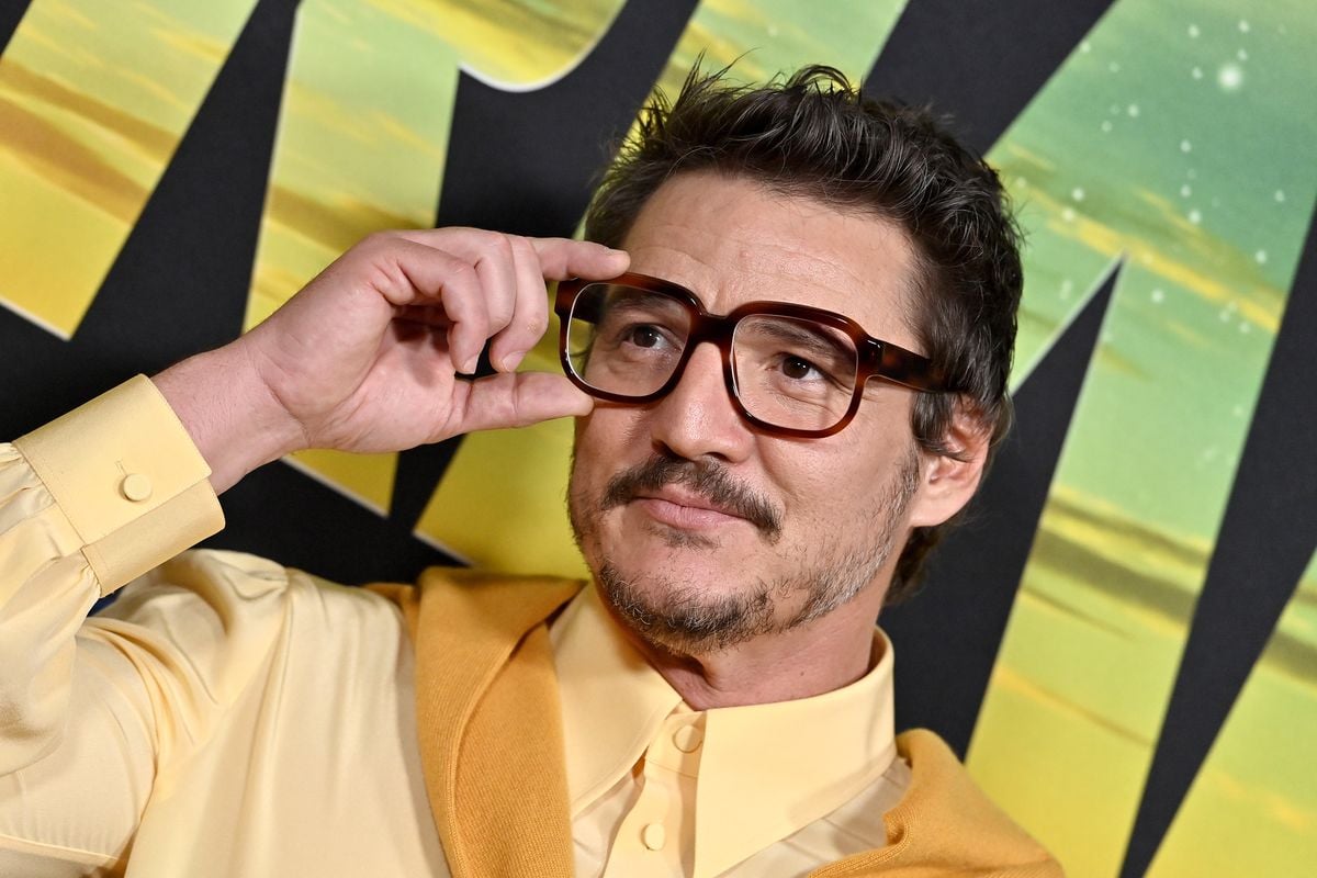 Pedro Pascal Reveals the Funniest Moments From The Mandalorian