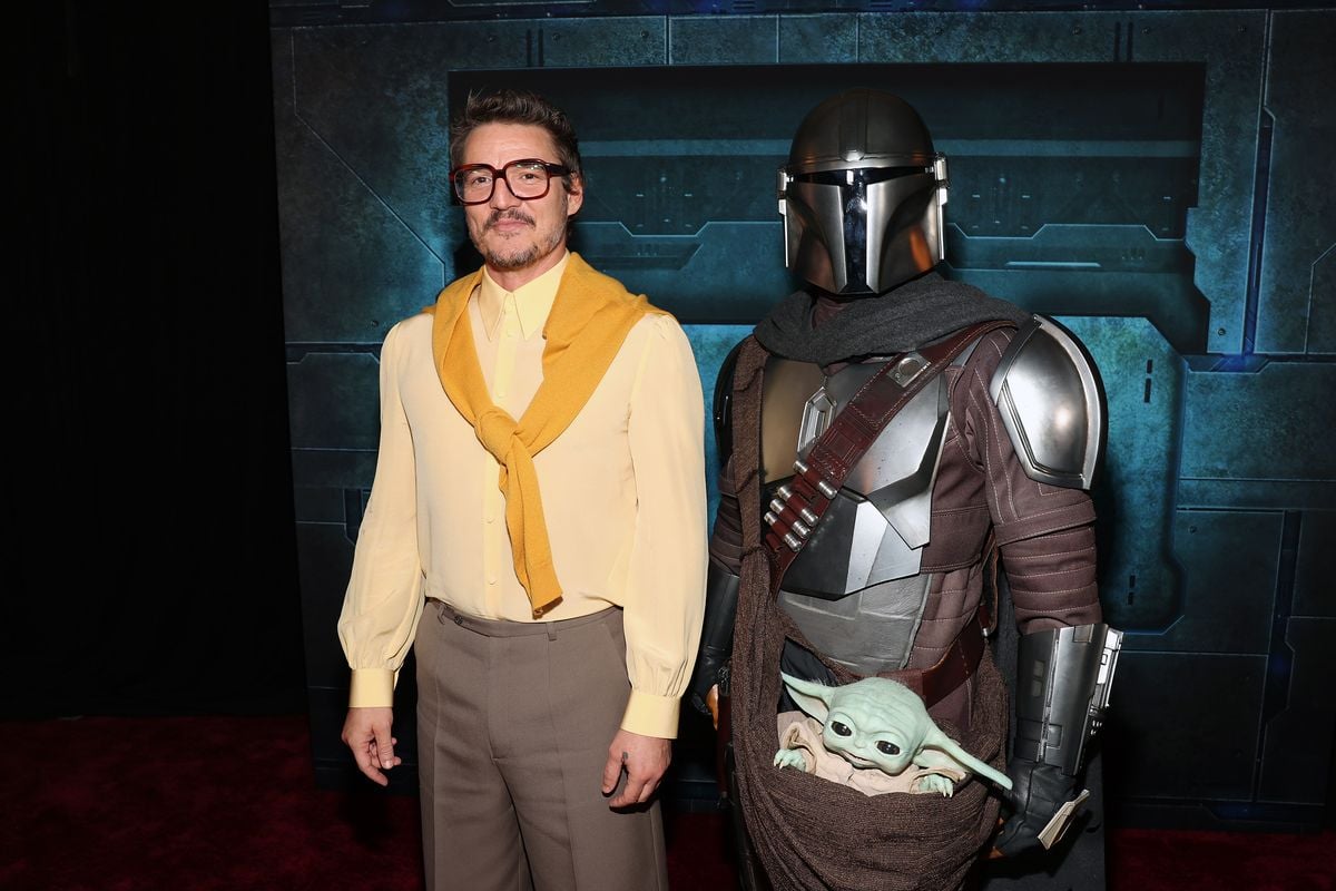 Mandalorian season 3: Star Wars actor Pedro Pascal answers kid questions -  BBC Newsround