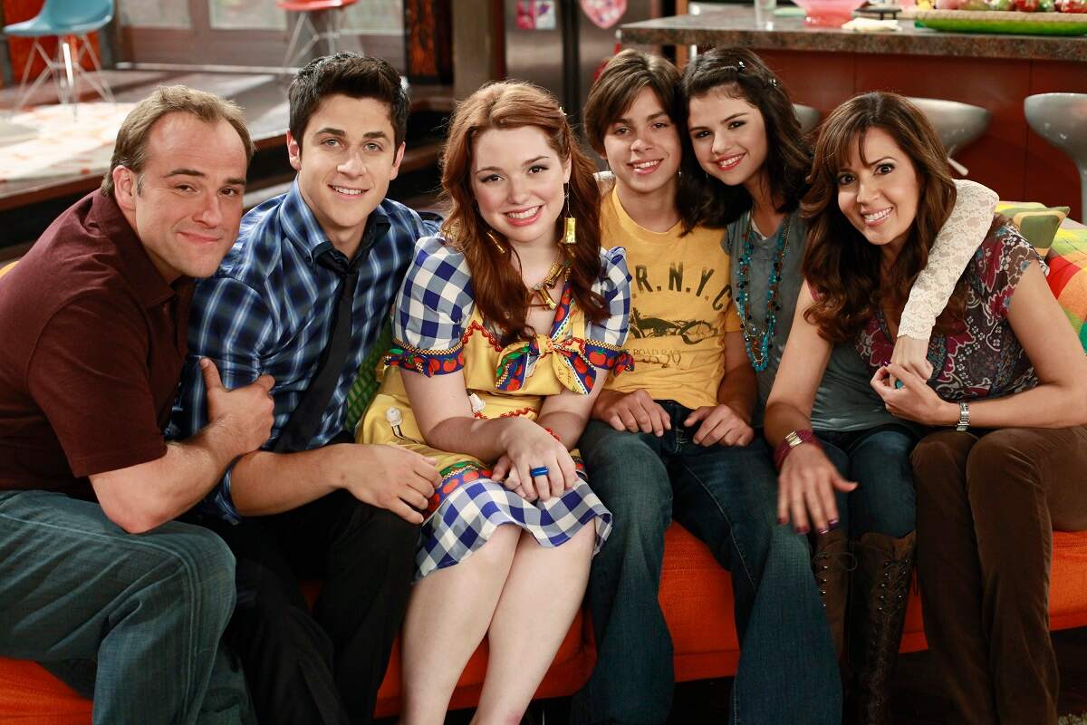 The Sad Reason Selena Gomez and Her 'Wizards of Waverly Place' Co-Stars ...