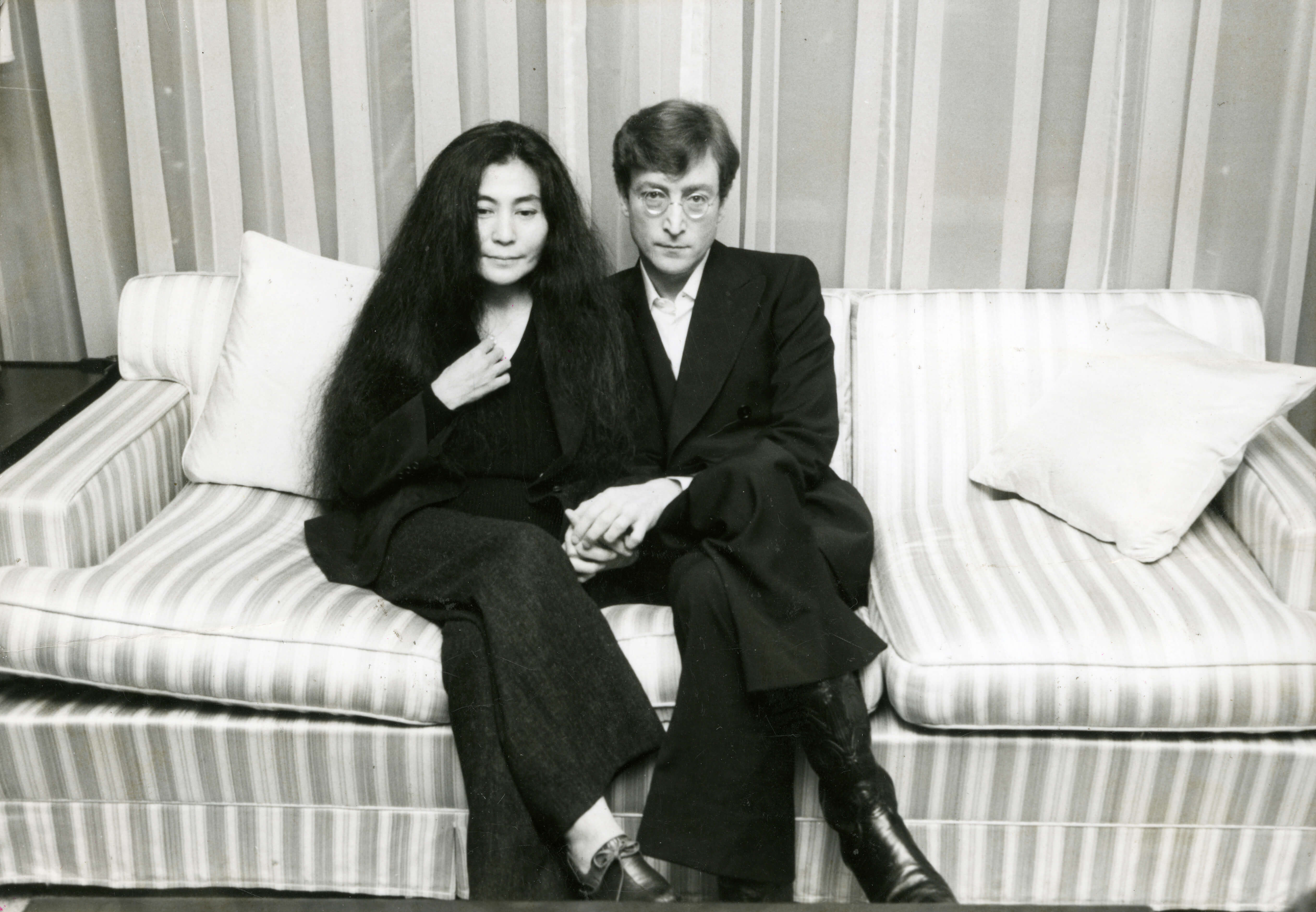 How John Lennon's First Wife, Cynthia, Found Him at Home With Yoko Ono