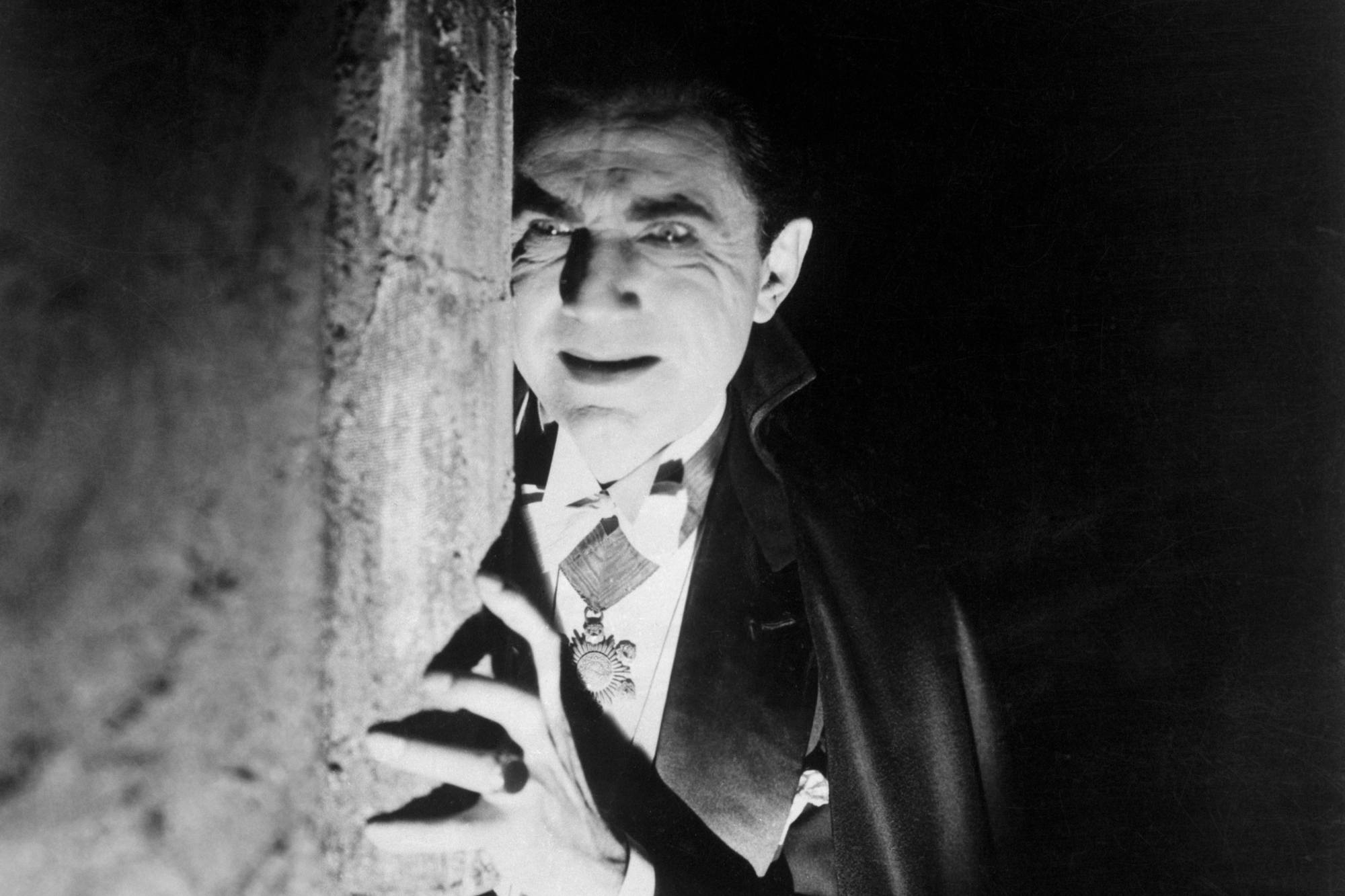 5 Classic Vampire Movies to Watch Before ‘Renfield,' Where to Watch Them