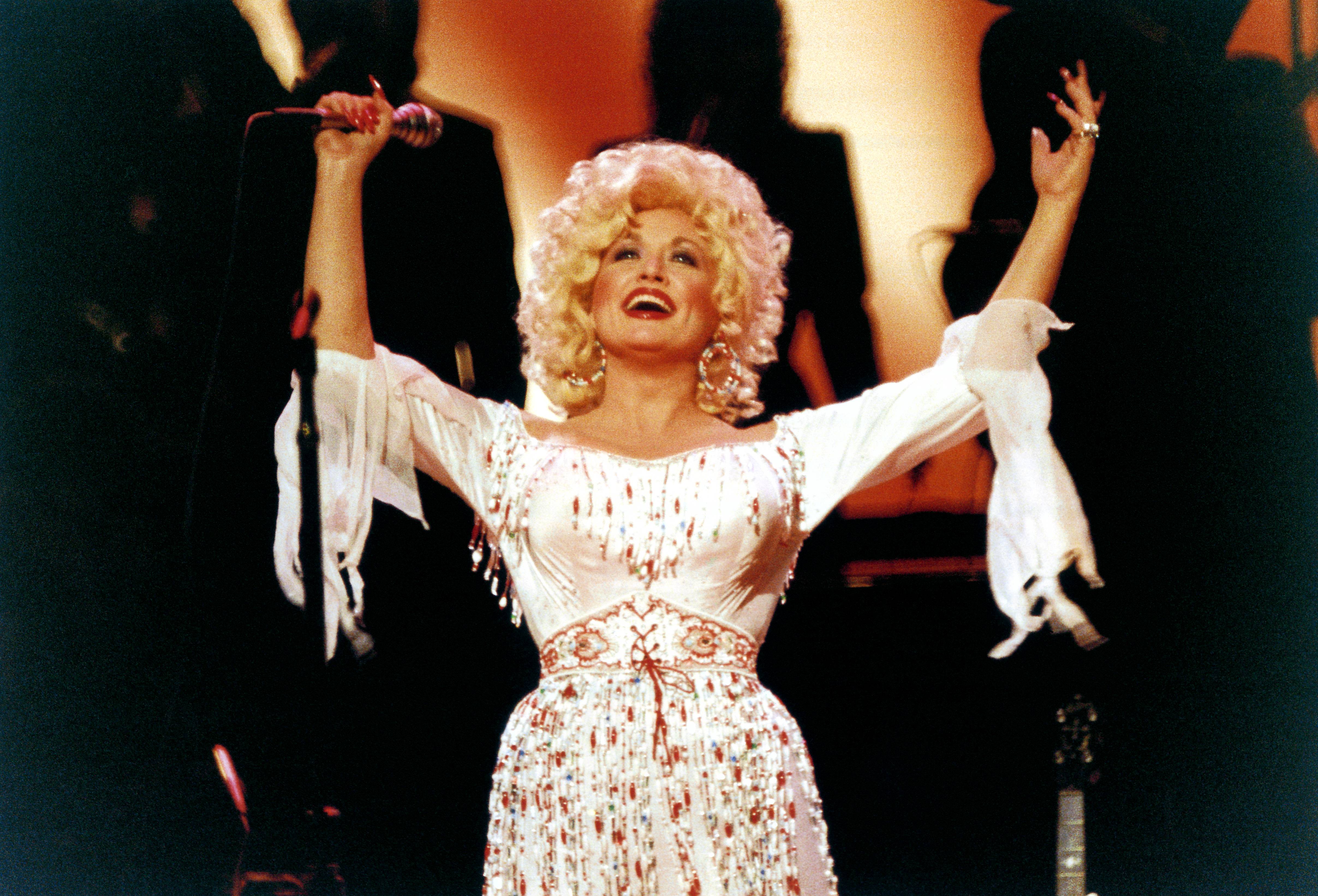 Why Dolly Parton Stopped Her Wedding Mid-Ceremony