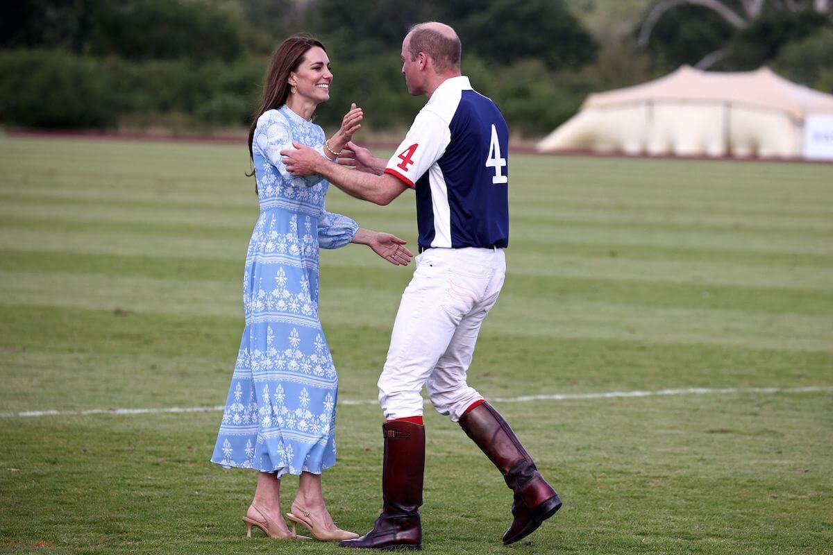 Prince William and Kate Middleton 'Let Their Hair Down' With a PDA ...