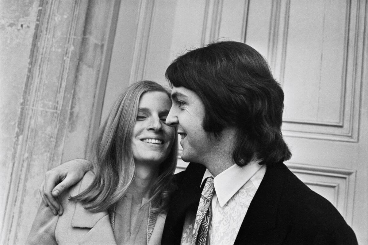 Paul McCartney Shared How His 1st Wife Linda Freed Him of a 'Bulls ...