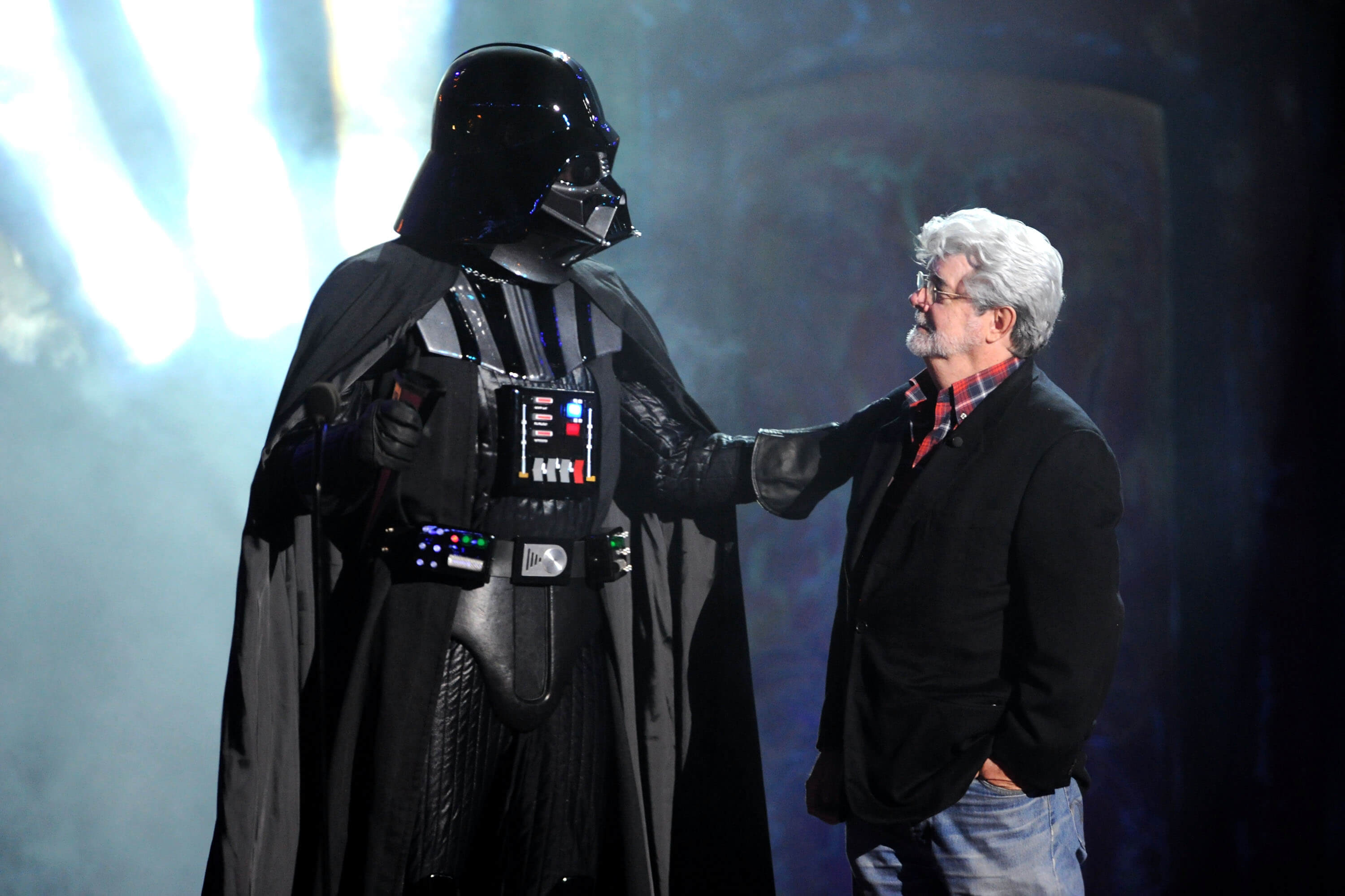 Star Wars': George Lucas Banned Darth Vader Actor David Prowse For 1 of the  Biggest Leaks in Movie History