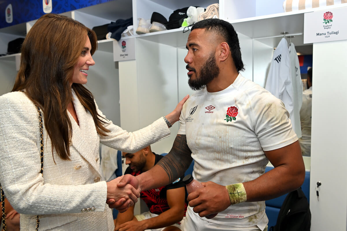 Kate Middleton greets an England player at the 2023 Rugby World Cup