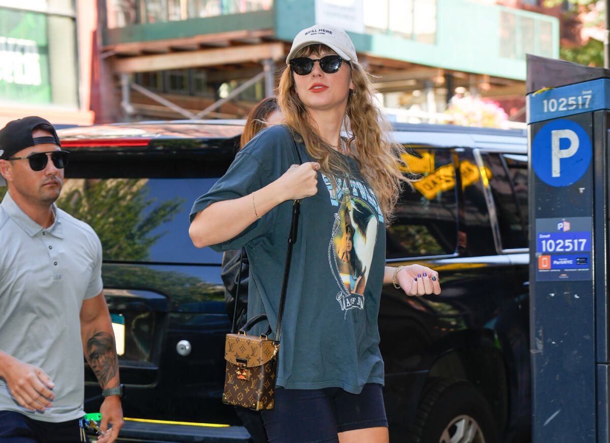 Taylor Swift Seemingly Shouts Out Travis Kelce as He Can't Stop