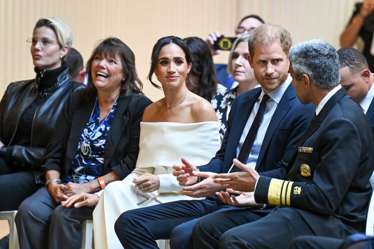 Harry And Meghan's Halloween Photo With Archie And Lili Sent 'Confusing ...