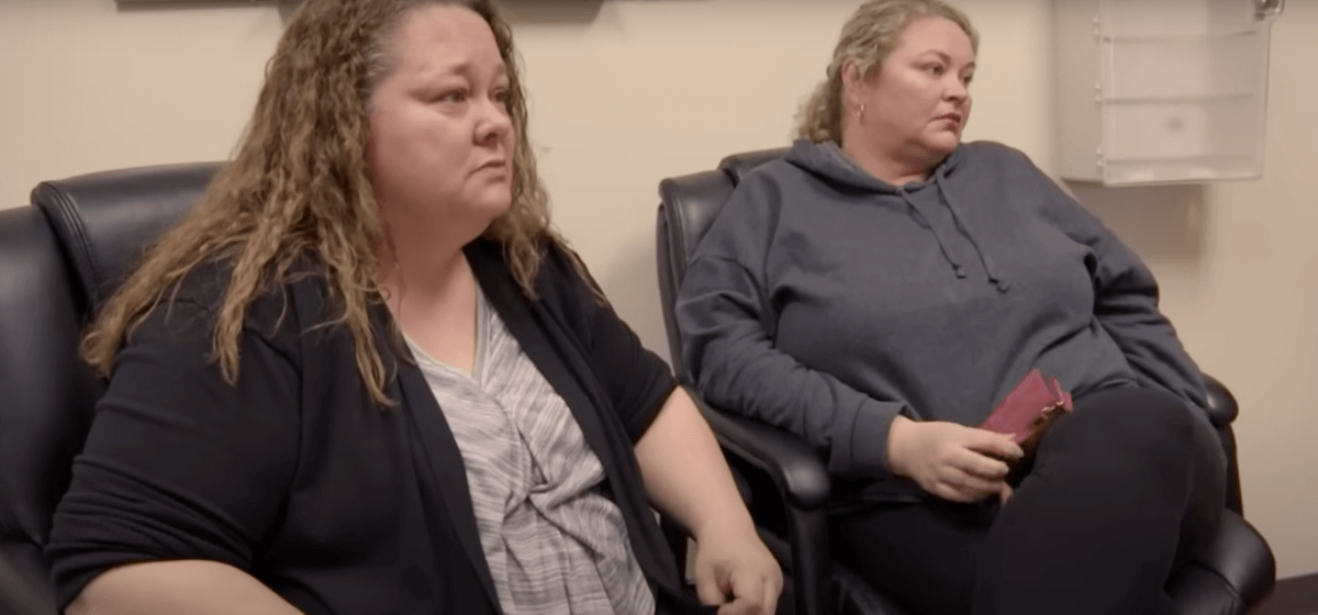 Misty and Amanda sitting in a doctor's office in '1000-lb Sisters' Season 5