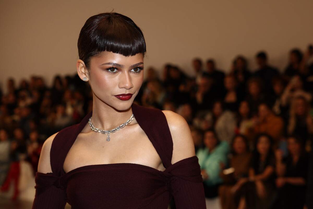 Zendaya's Reign Over Paris Fashion Week Continues With Blunt Bangs and ...