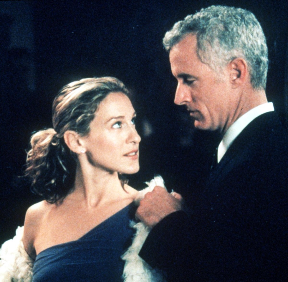 Sarah Jessica Parker (Carrie) and John Slattery (Bill) act in a scene from the HBO television series "Sex and the City" third season, episode "Where There's Smoke".