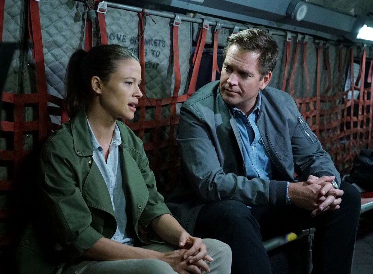 Michael Weatherly's Tony DiNozzo looking at Scottie Thompson's Jeanne Benoit in an episode of 'NCIS'.
