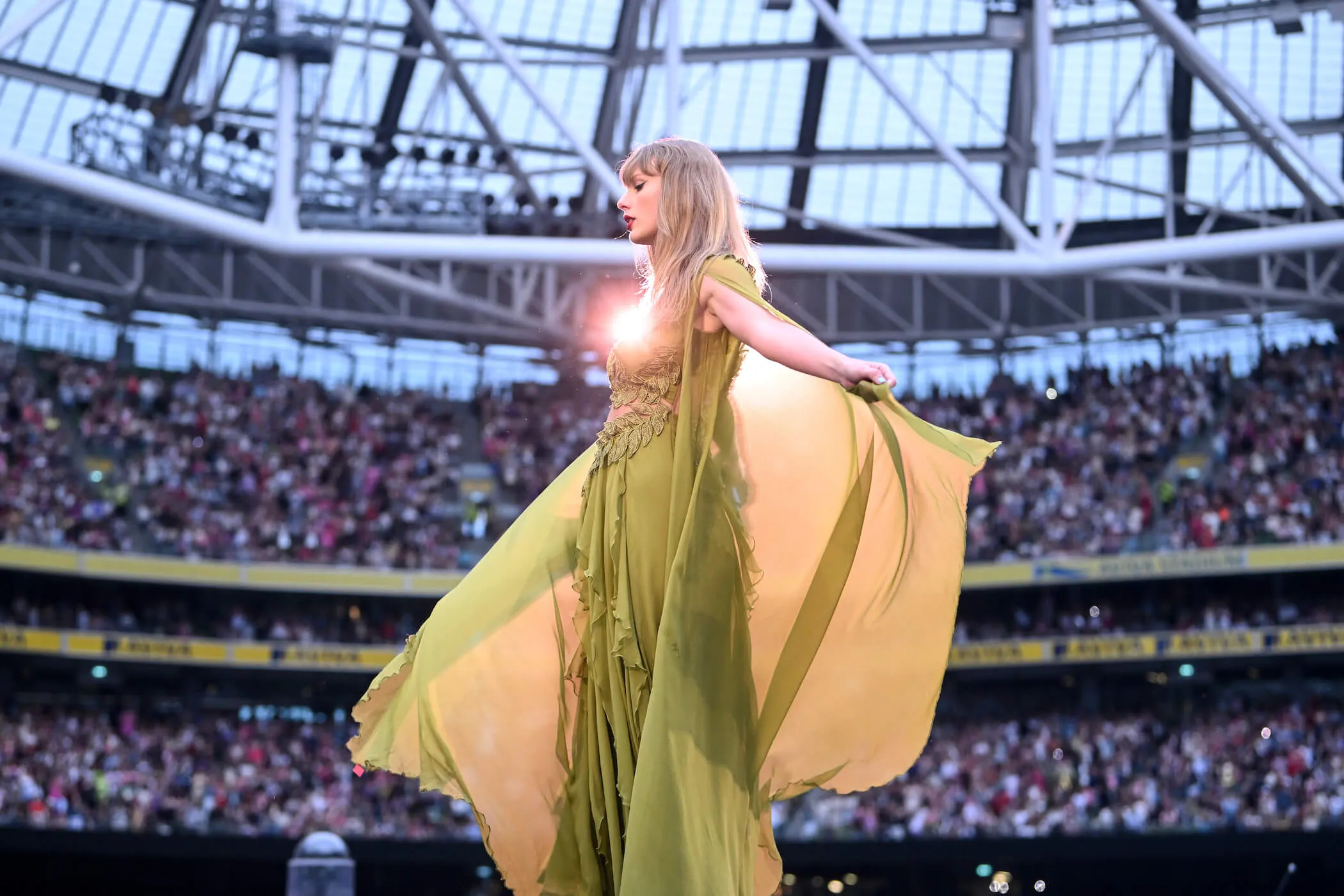 Taylor Swift Is Planning a New 2026 Tour, Source Alleges