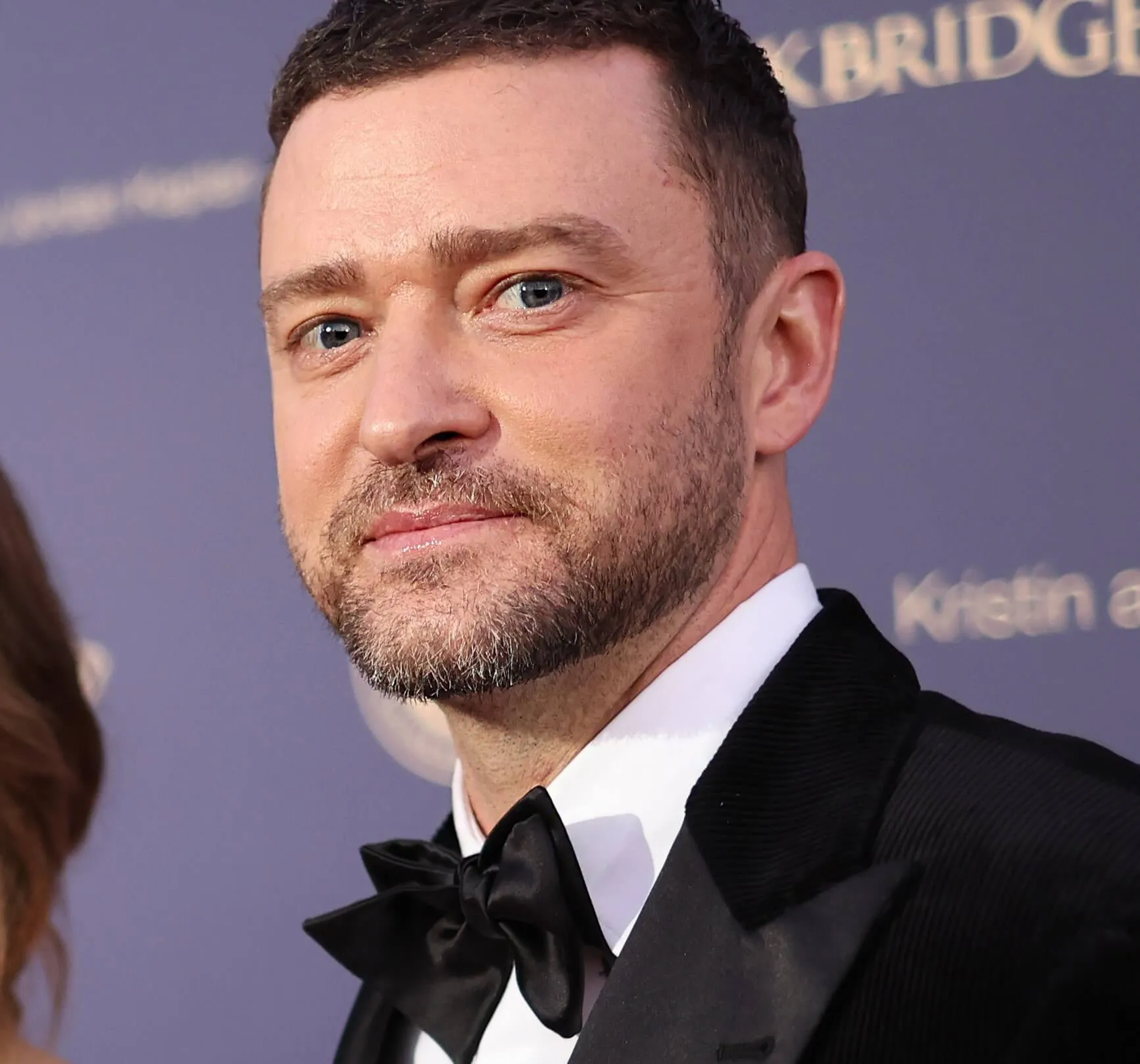 "SexyBack" singer Justin Timberlake wearing a suit