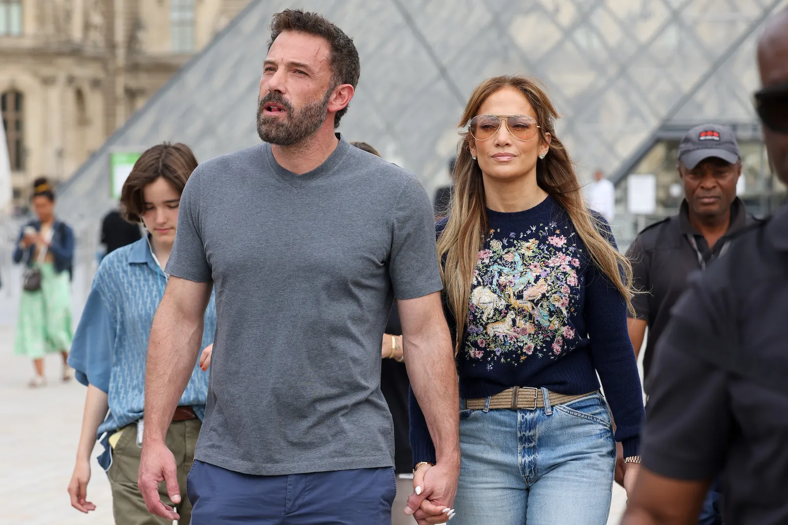 Ben Affleck walking hand in hand with Jennifer Lopez in Paris in 2022