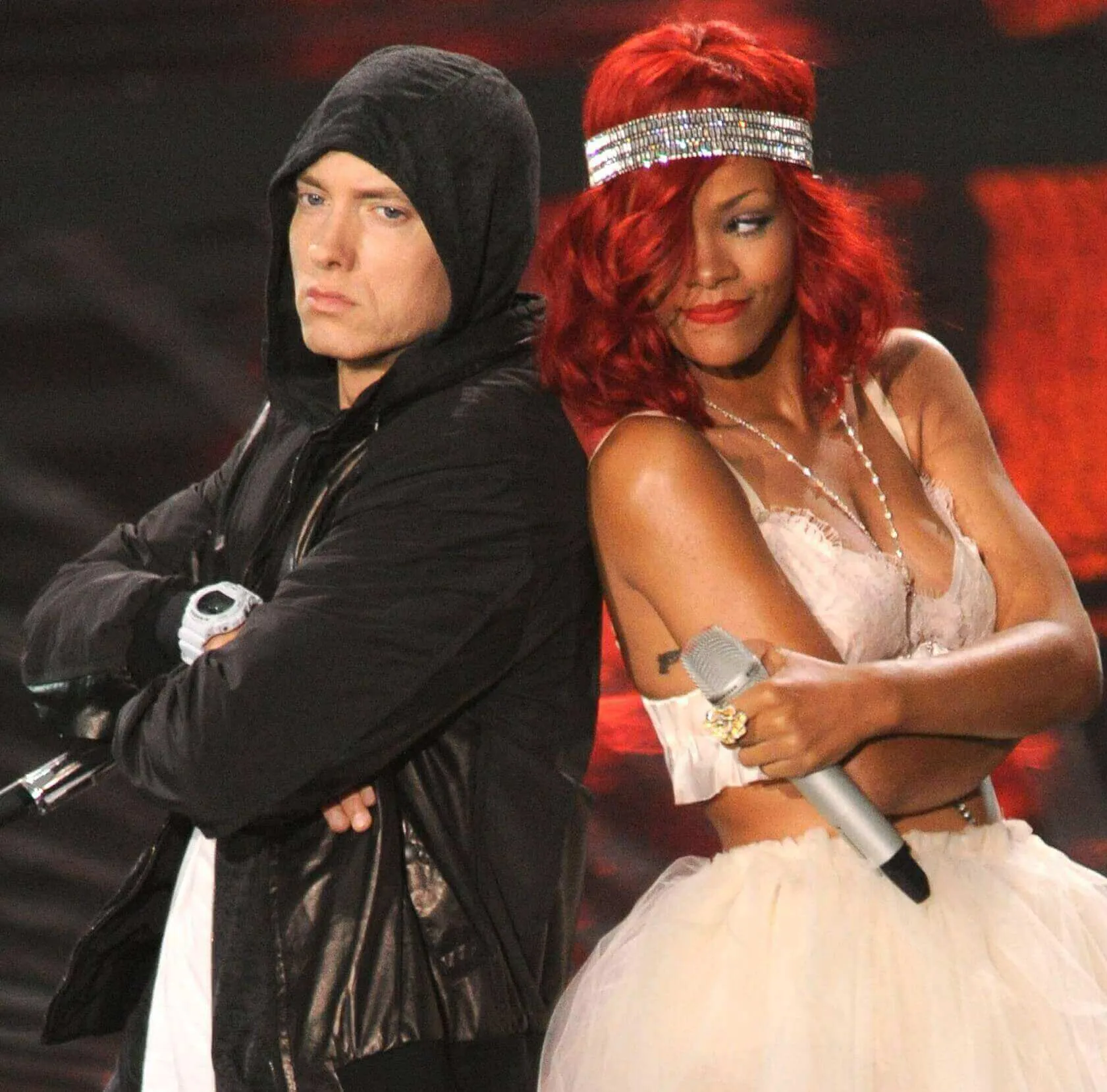 "Love the Way You Lie" star Eminem and Rihanna leaning against each other