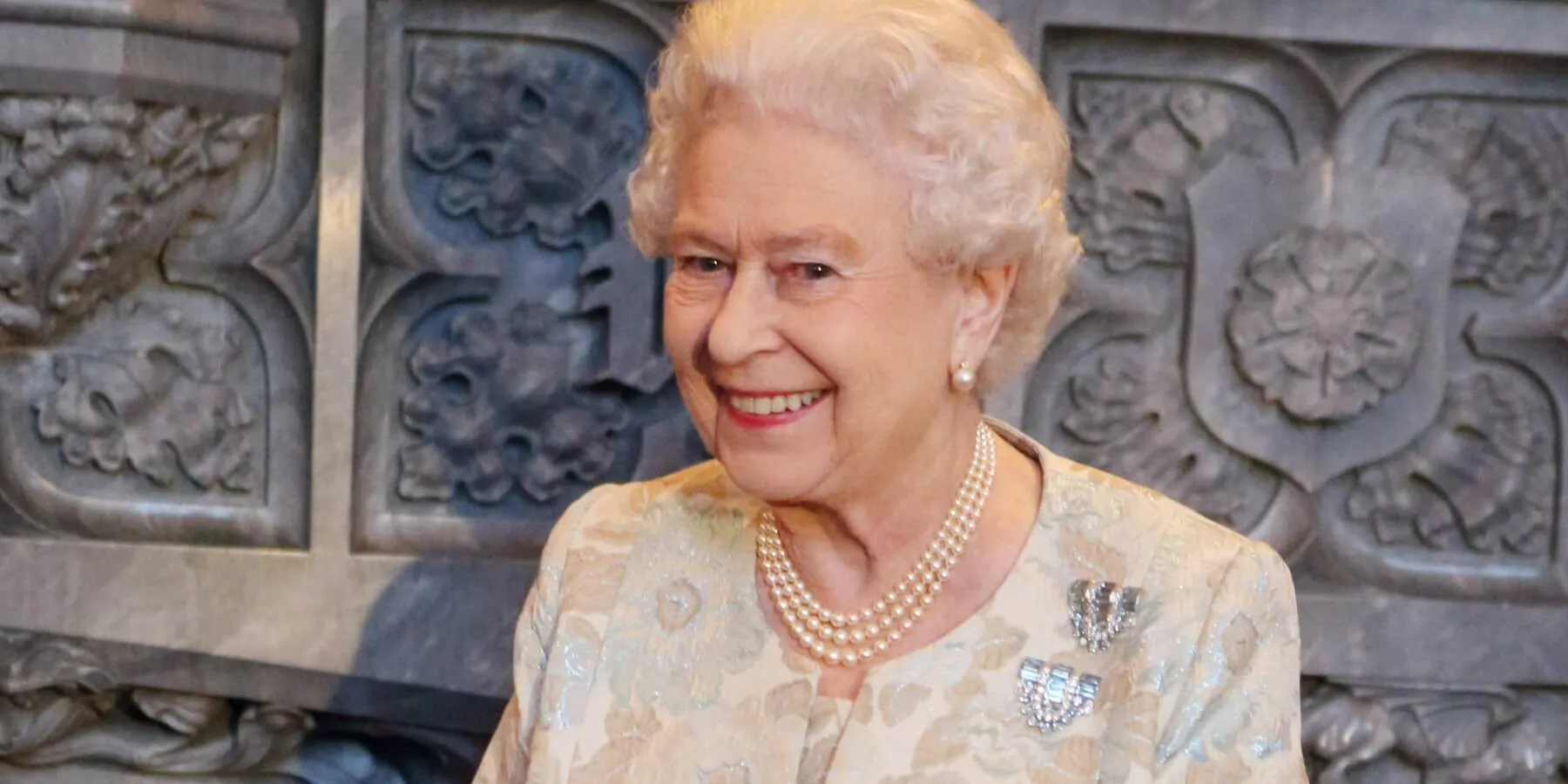 Queen Elizabeth receives an honorary Bafta in 2013