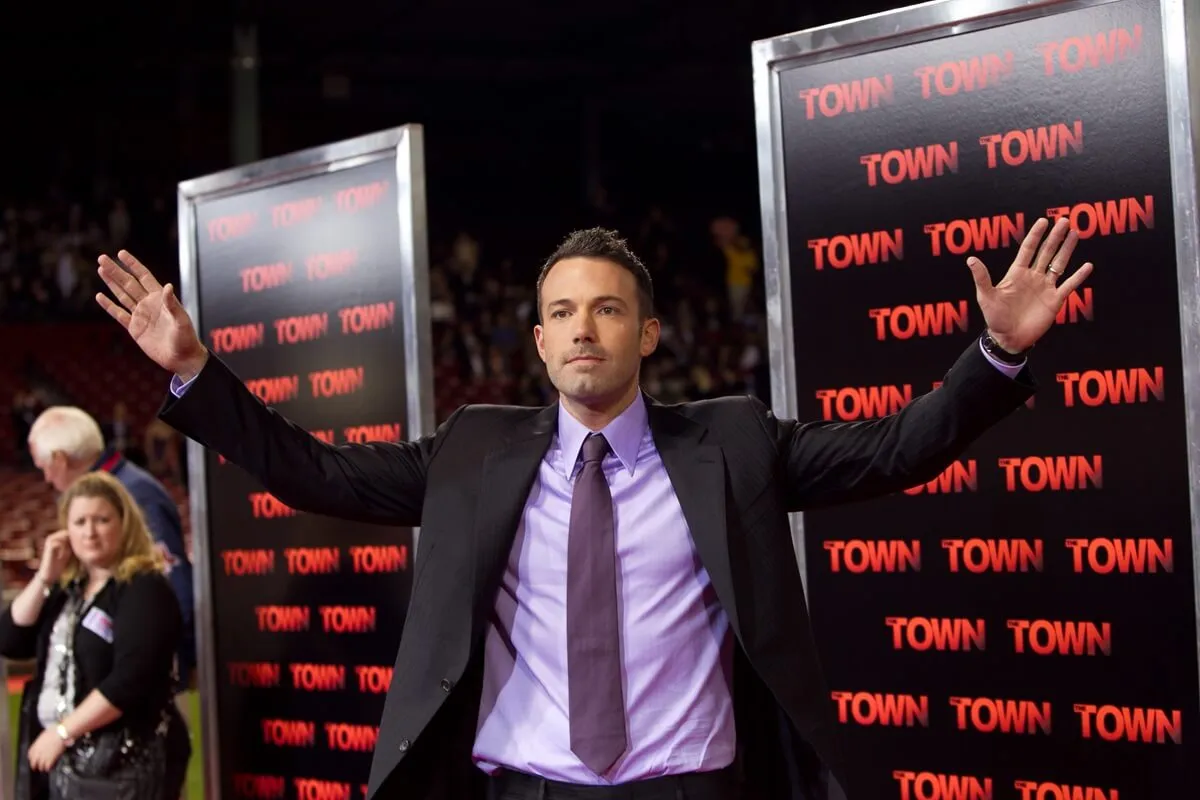 Ben Affleck posing in a suit at 'The Town' premiere.