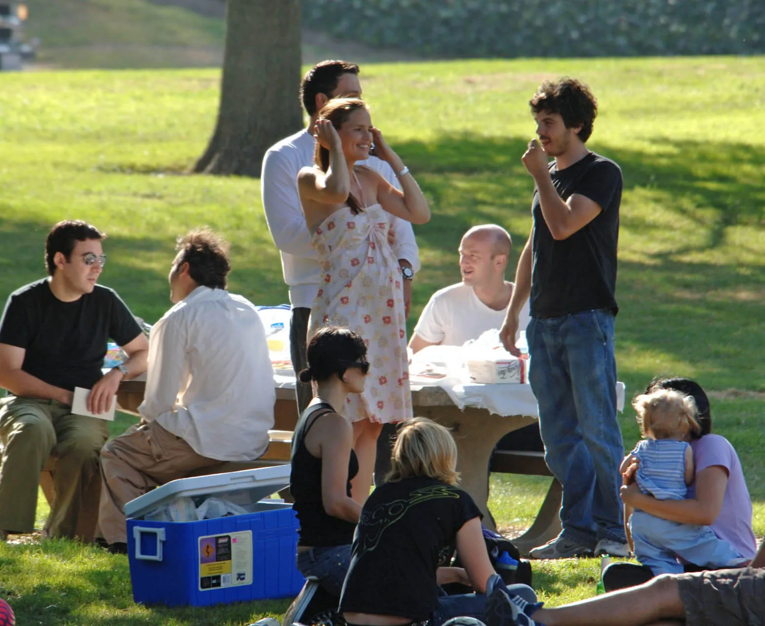 Casey Affleck, Jennifer Garner, and Ben Affleck outdoors together with others in Los Angeles in 2005