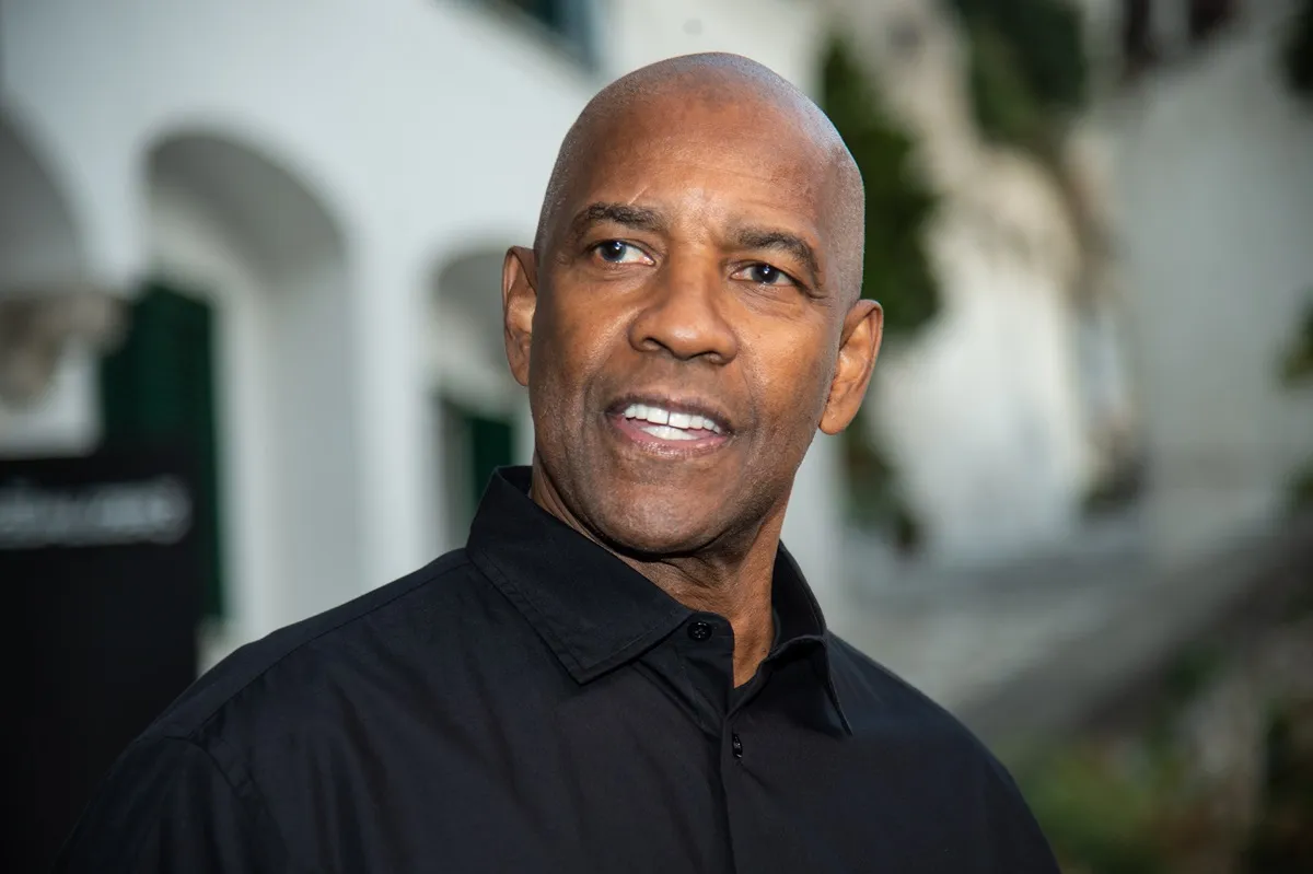 Denzel Washington posing at 'The Equalizer 3' photocall.