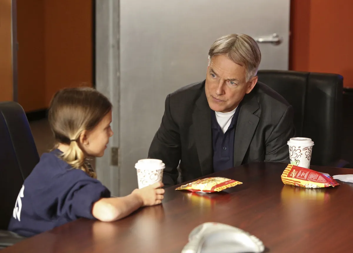 Mark Harmon talks to a young Millie Bobby Brown in 'NCIS'