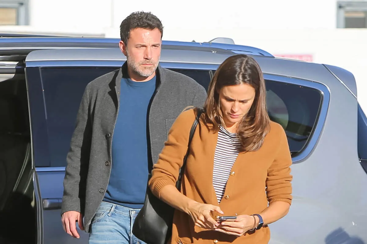 Ben Affleck and Jennifer Garner, who is 'happy' in her relationship with John Miller, with her ex-husband in 2019