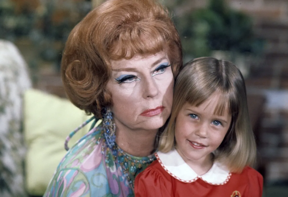 Agnes Moorehead with young Erin Murphy at Tabitha on 'Bewitched'