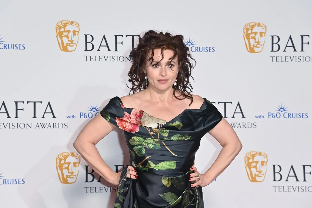 Helena Bonham Carter posing at The Royal Festival Hall.