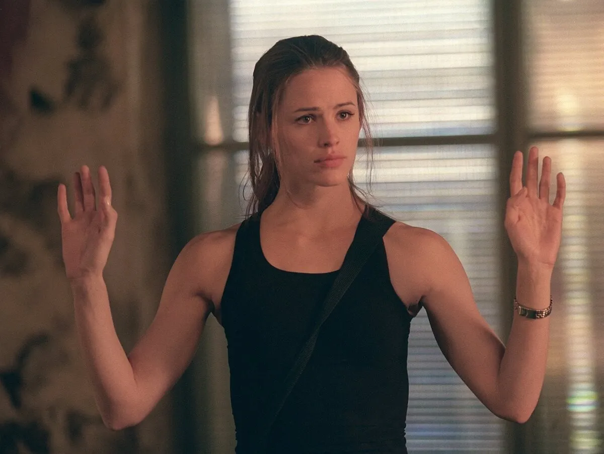 Jennifer Garner in a scene in 'Alias' playing Sydney Bristow.