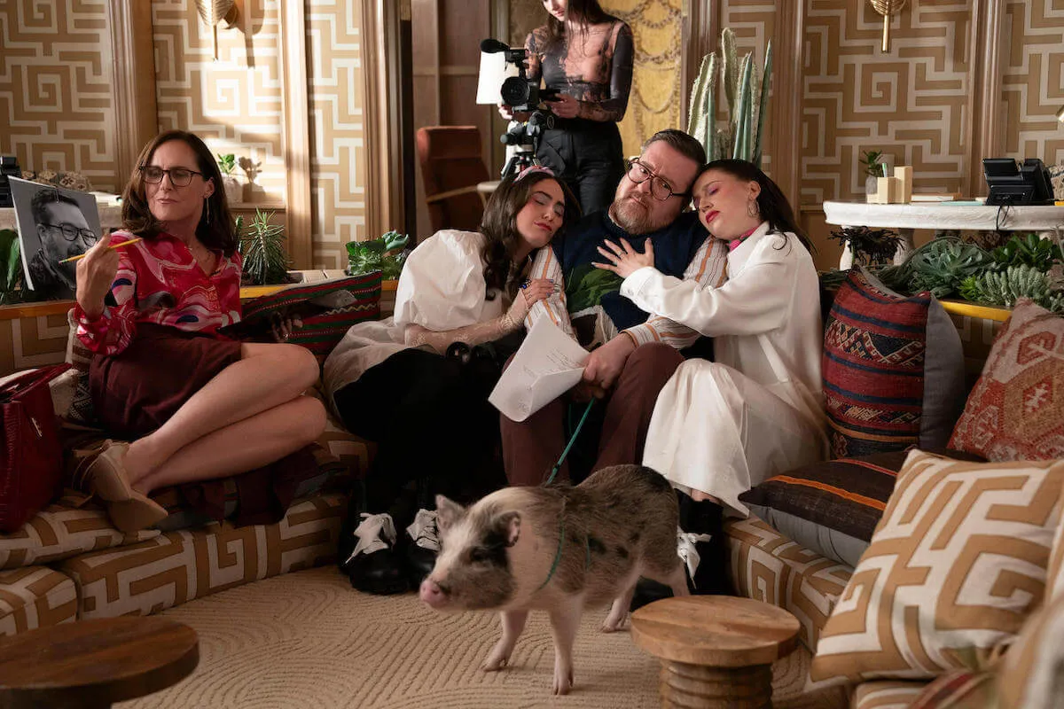 Molly Shannon, Catherine Cohen, Michael Cyril Creighton, Siena Werber, and Sprinkle the pig, who had the biggest 'entourage' in 'Only Murders in the Building'