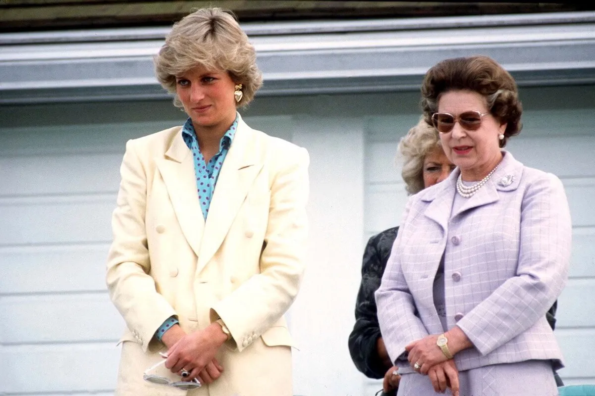 Princess Diana, who didn't want the queen's corgis near her, and Queen Elizabeth II