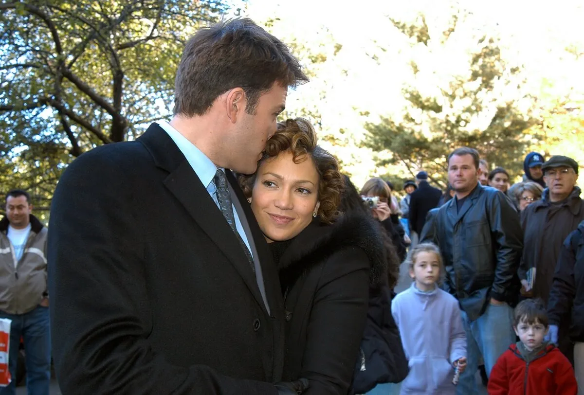 Jennifer Lopez and Ben Affleck filming 'Jersey Girl'.