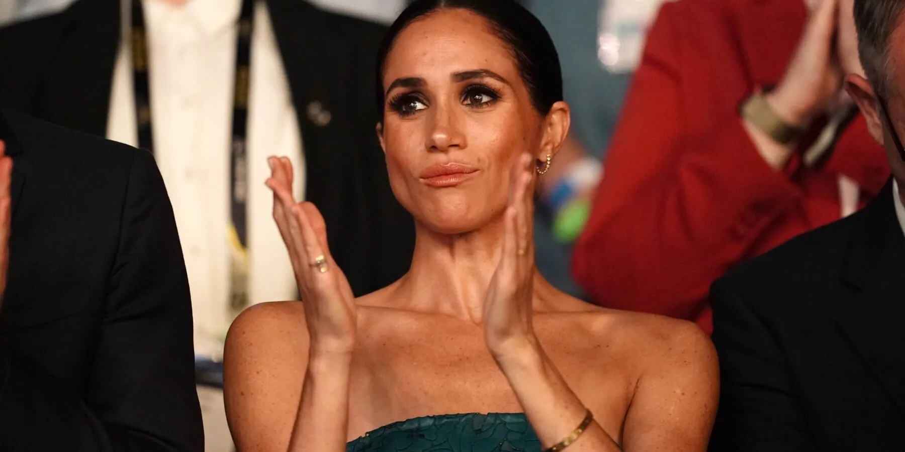 Meghan Markle Is a 'Dictator in High Heels' Who Can 'Reduce Grown Men to  Tears': Report