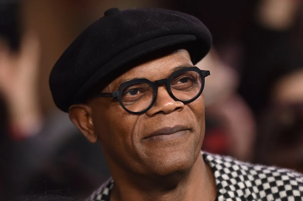 Samuel L. Jackson posing at the premiere of premiere of 'xXx: Return of Xander Cage'.