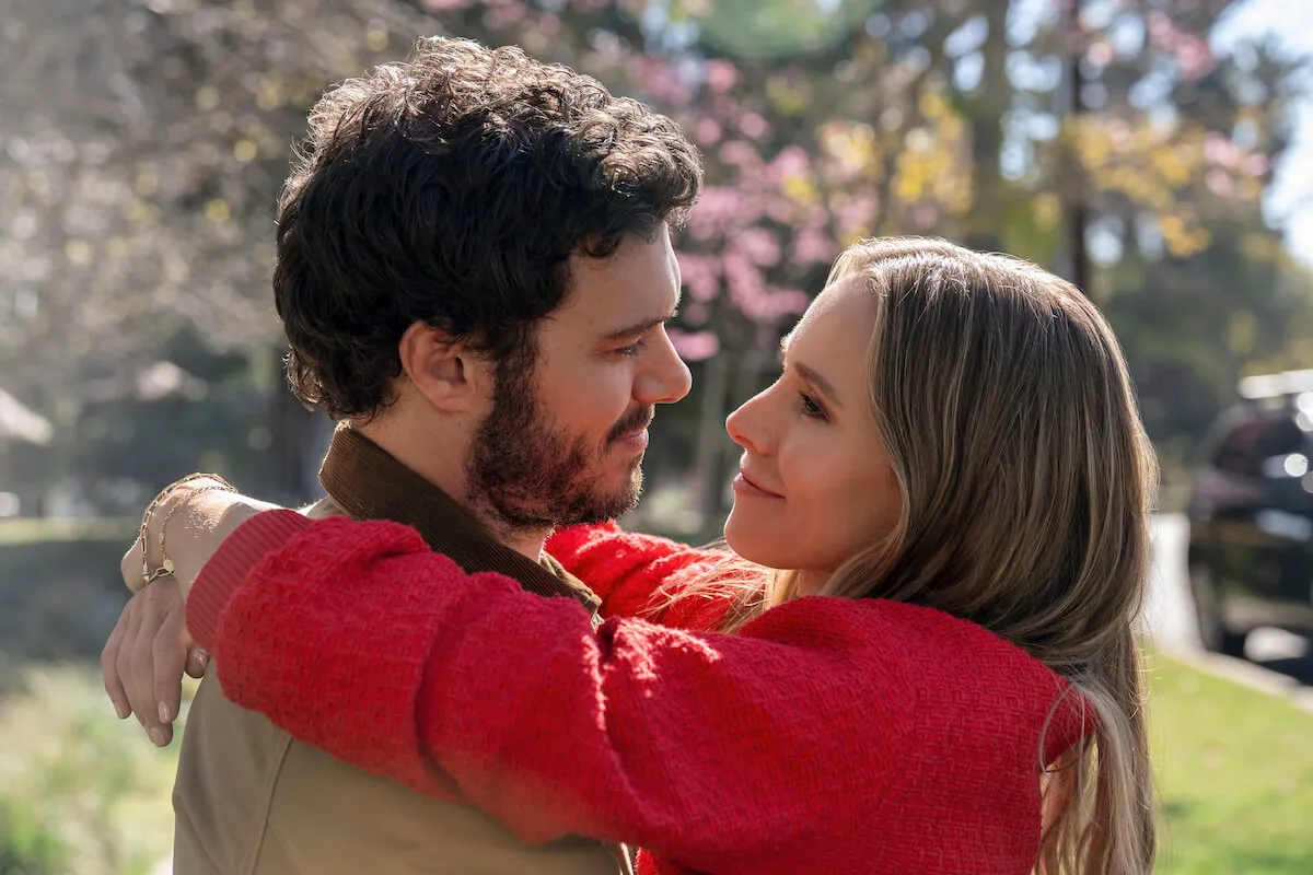 Adam Brody and Kristen Bell in 'Nobody Wants This'