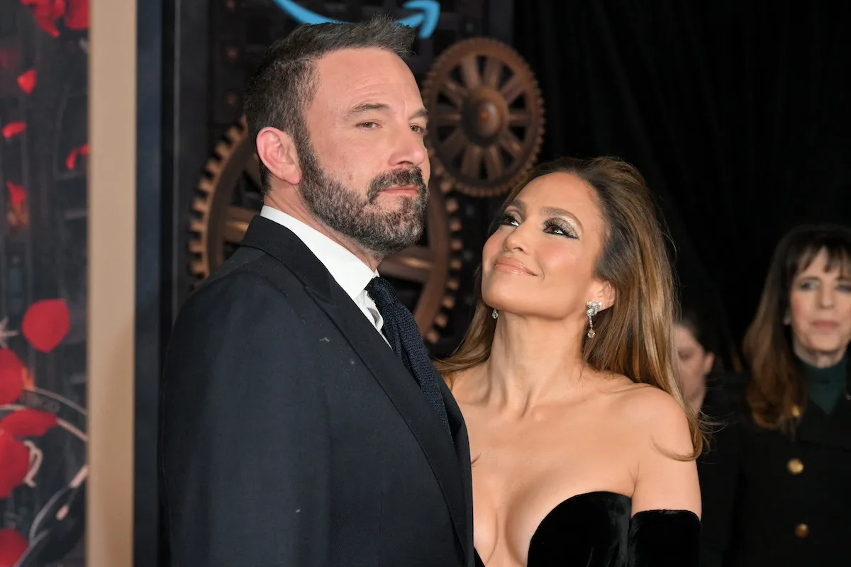 Jennifer Lopez gazing up at Ben Affleck at a movie premiere