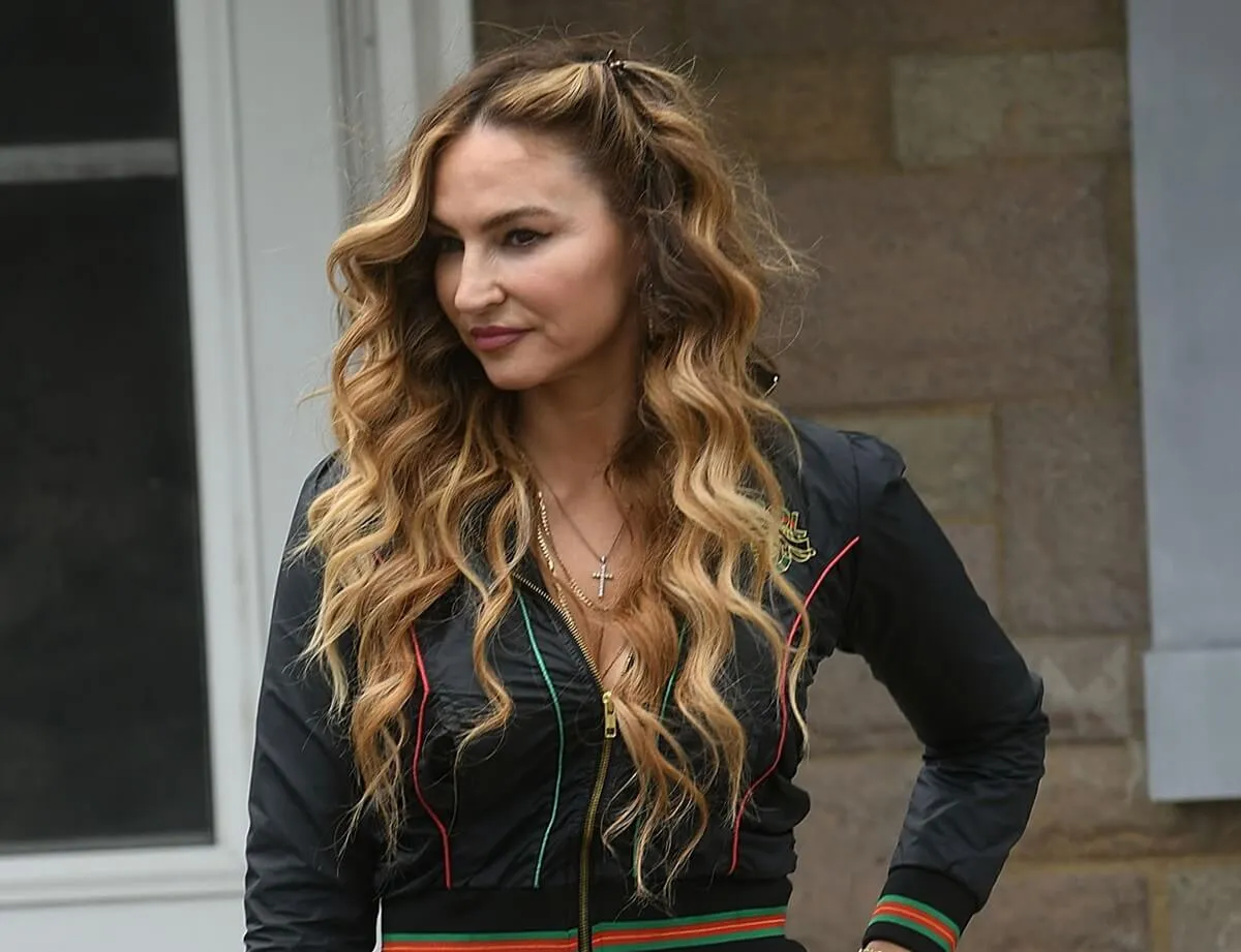 Drea de Matteo on the set of "Nonnas"