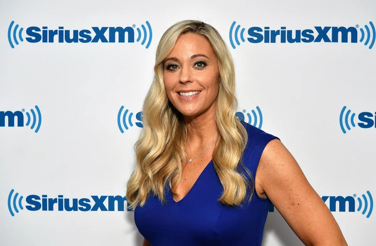 Kate Gosselin in a sleeveless blue top