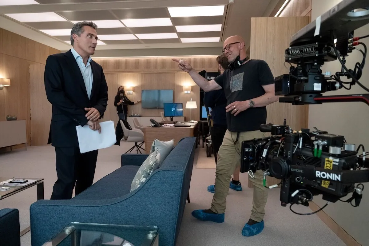 Rufus Sewell behind the scenes of 'The Diplomat' pilot