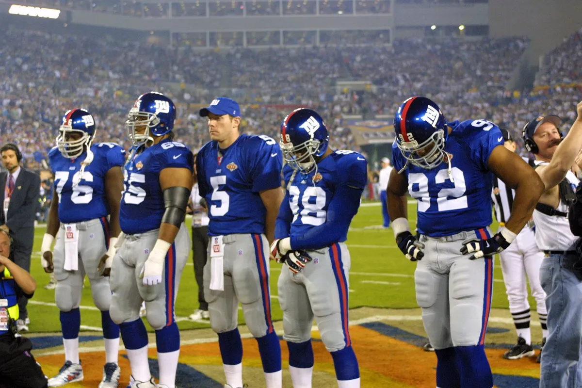 Lomas Brown, Ron Stone, Kerry Collins, Jessie Armstead, & Michael Strahan at Super Bowl XXXV