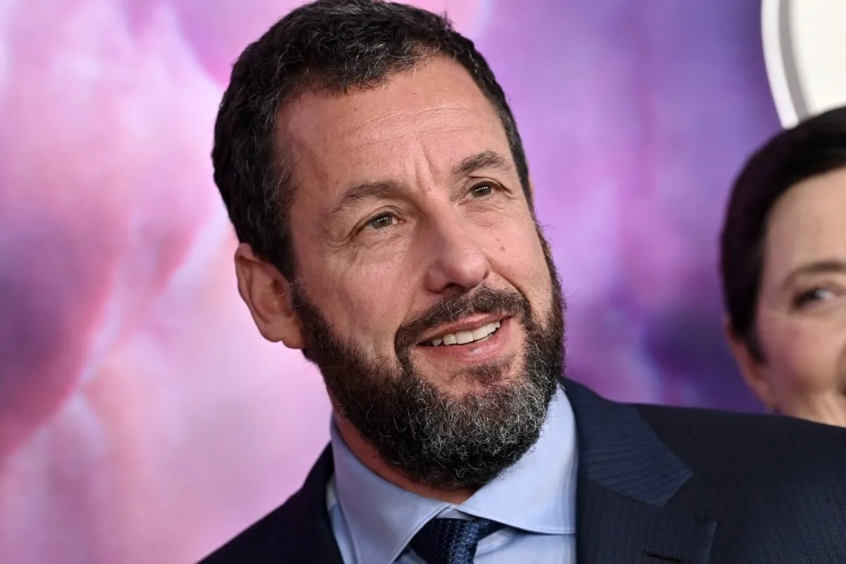 Adam Sandler posing at the photocall of Netflix's 'Spaceman'.