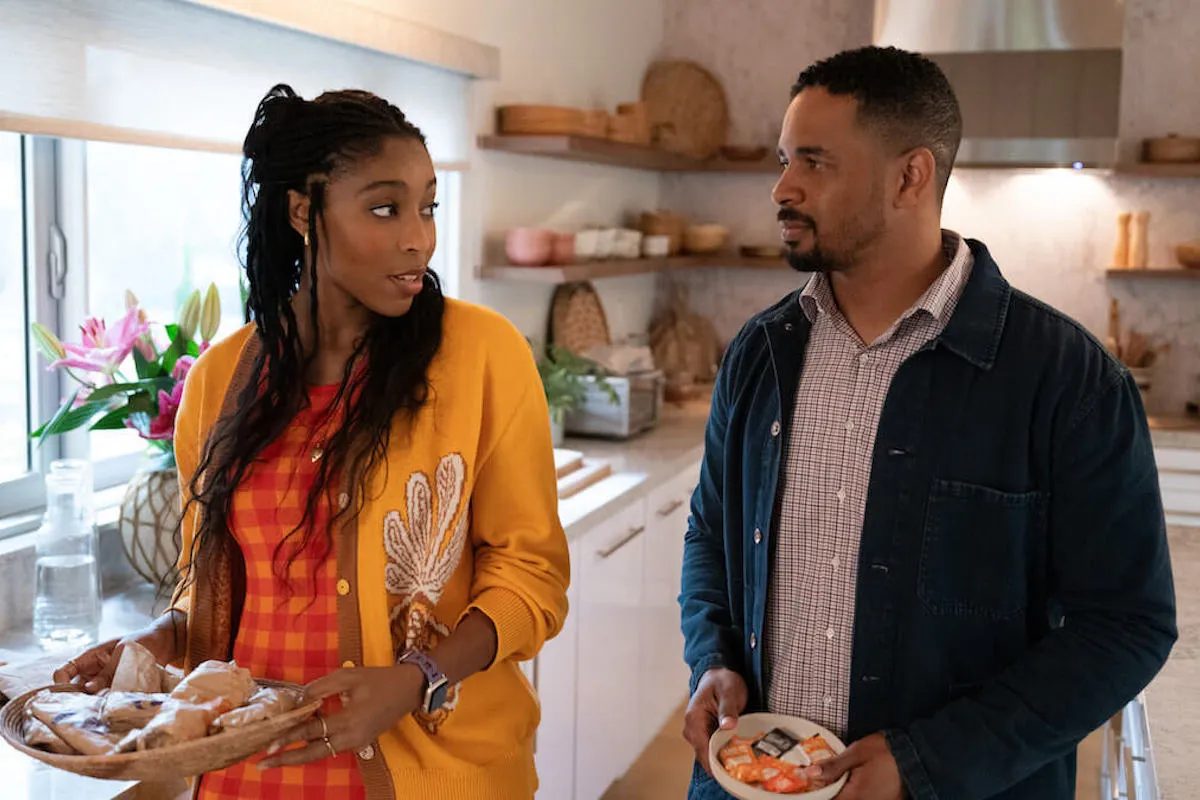 Jessica Williams and Damon Wayans Jr. in the Dec. 18 episode of 'Shrinking' Season 2