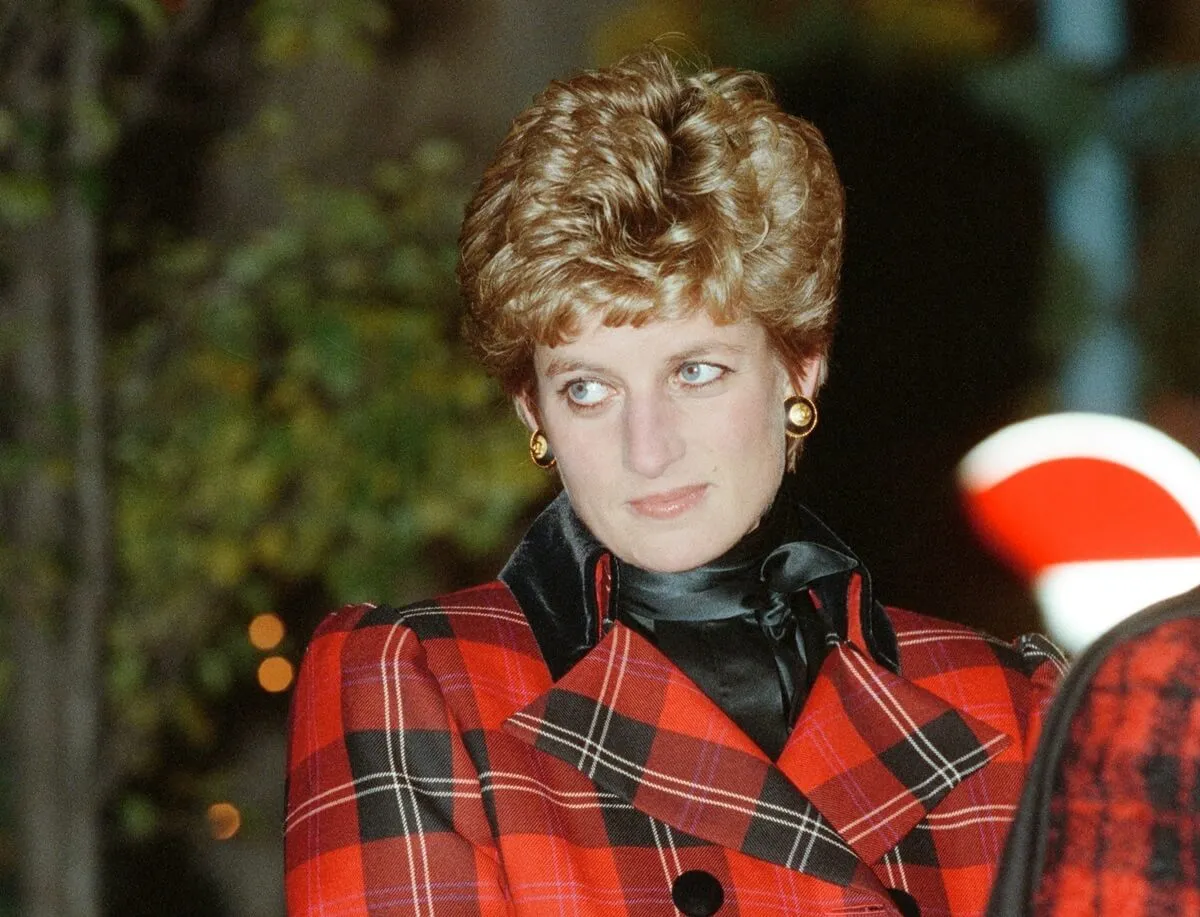 Princess Diana at event to switch on the Christmas lights in Bond Street in London