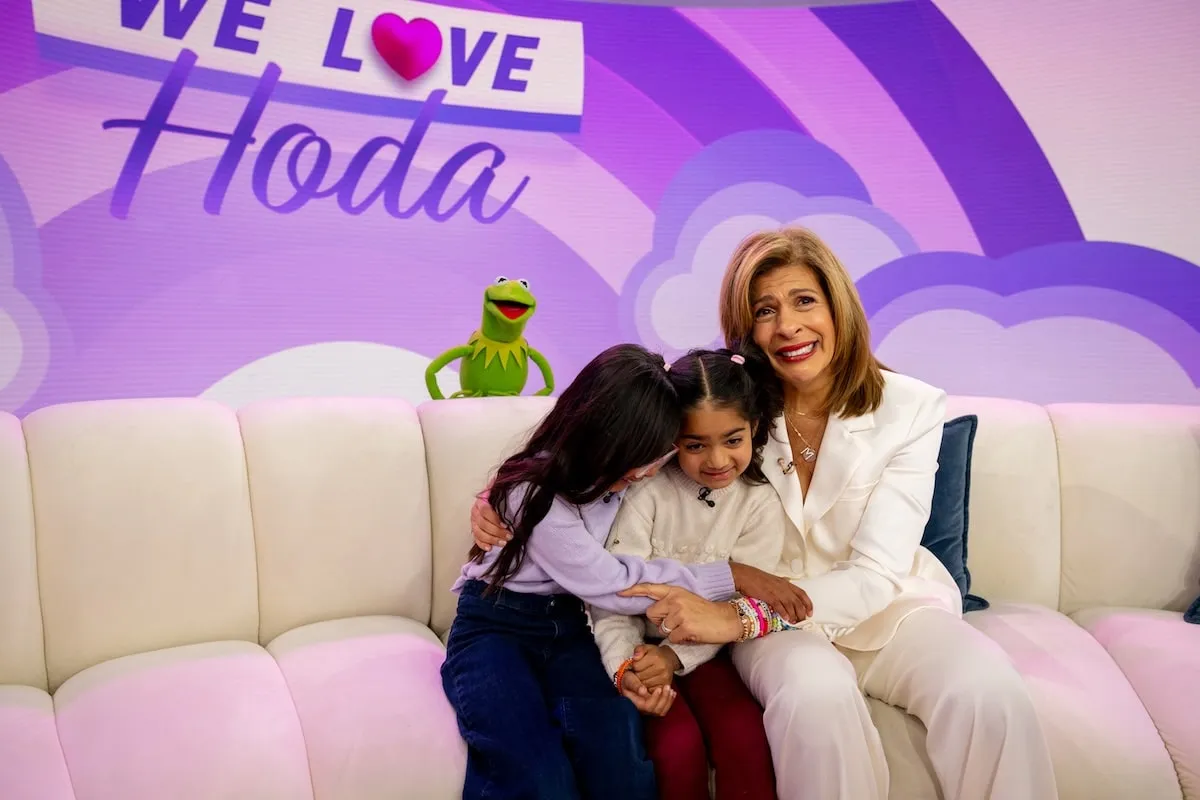 Today host Hoda Kotb hugs her daughters during her last day as co-anchor