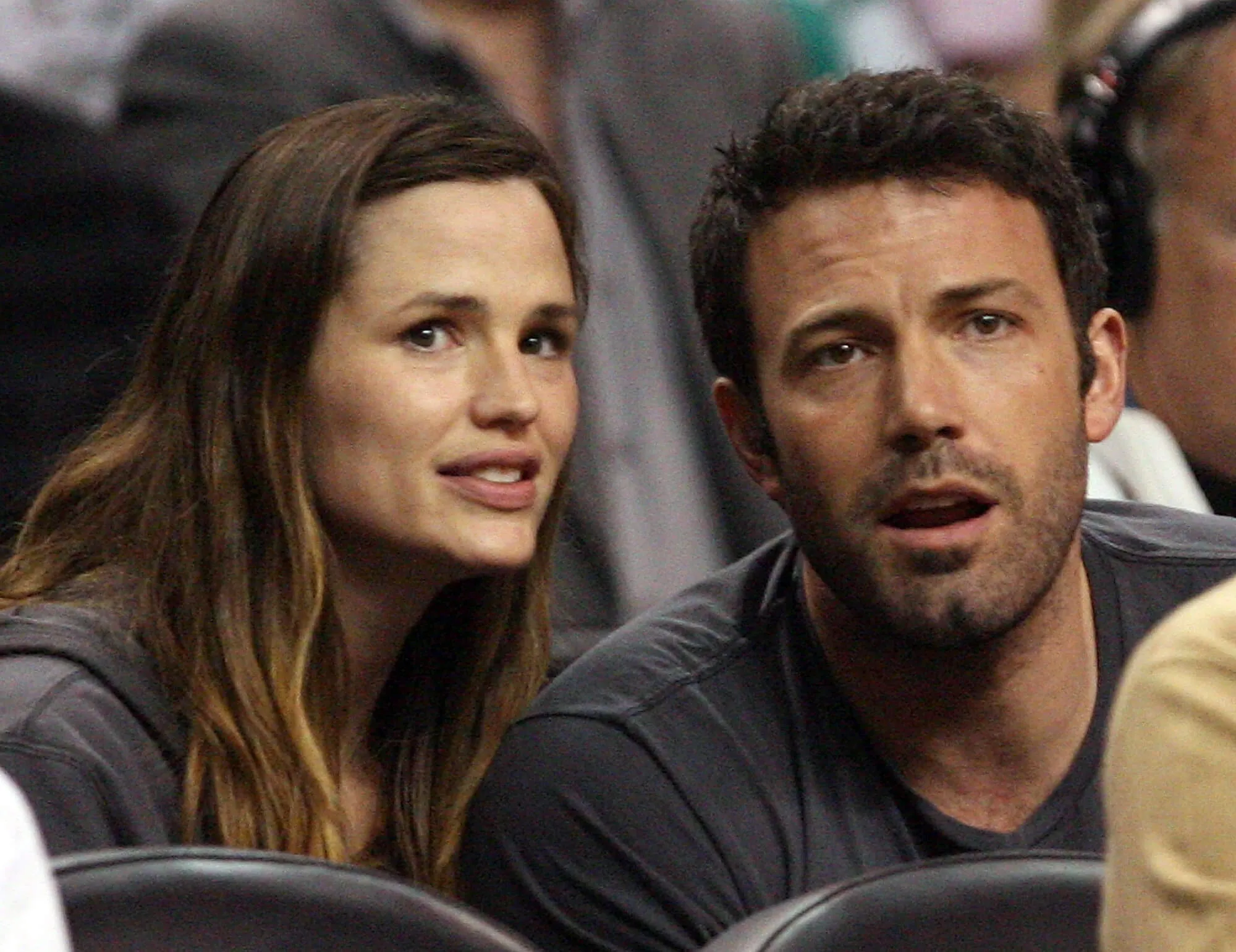 A close-up of Jennifer Garner and Ben Affleck's faces in 2009